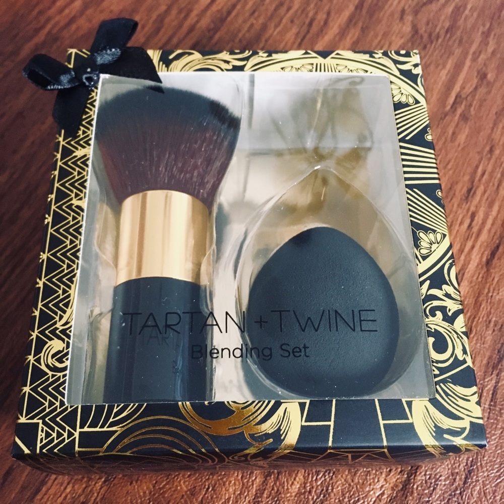 Beauty Blender And Blending Brush